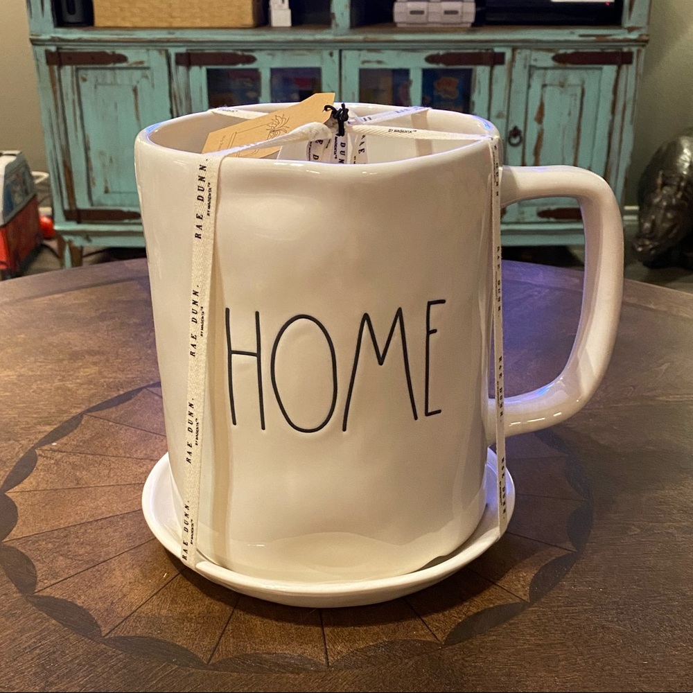 ❌SOLD❌Rae Dunn Oversized Mug Planter - NWT